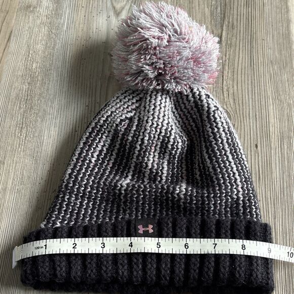 Under Armour Black And Pink Beanie Winter Hat Youth Large - Picture 6 of 6